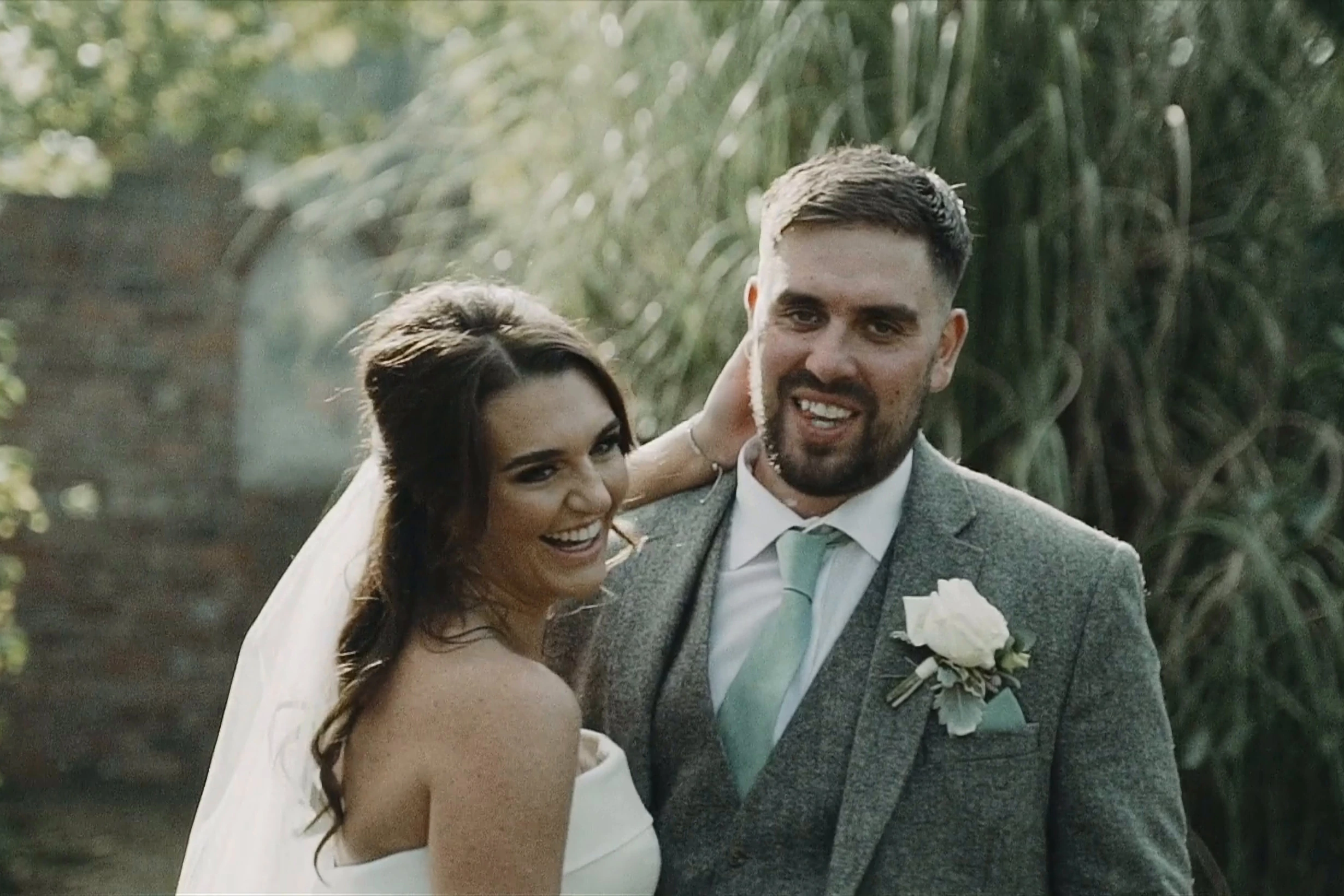 Abbie & Aaron at Laceby Manor
